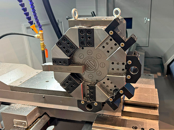 Токарный станок CK560/1000 с плоской станиной с ЧПУ Siemens 808D