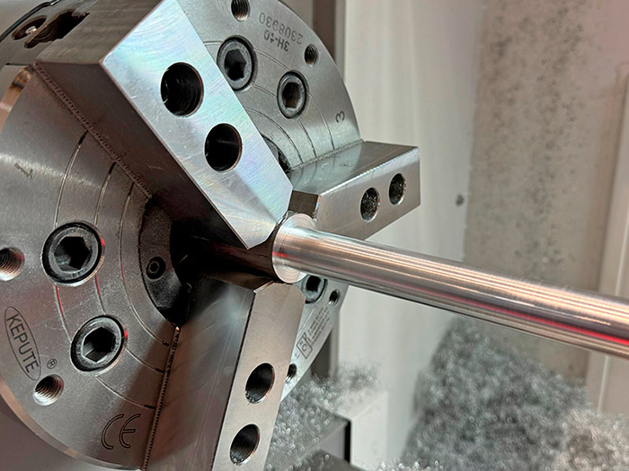 Токарный станок CK560/1000 с плоской станиной с ЧПУ Siemens 808D