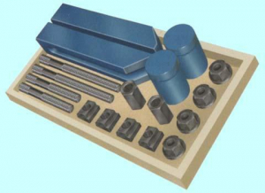 Набор зажимов с вилочным прихватом и винт. опорами из 18-ти предм., паз 21,7 М20 (YT-1204) "CNIC"