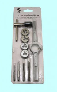 Вороток,плашкодерж-ль и по  4 метчика и плашки М3-М6 HSS и 9ХС в блистере (10 поз.) "CNIC"