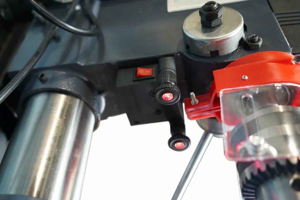 Вертикальный сверлильный станок Metal Master M16D