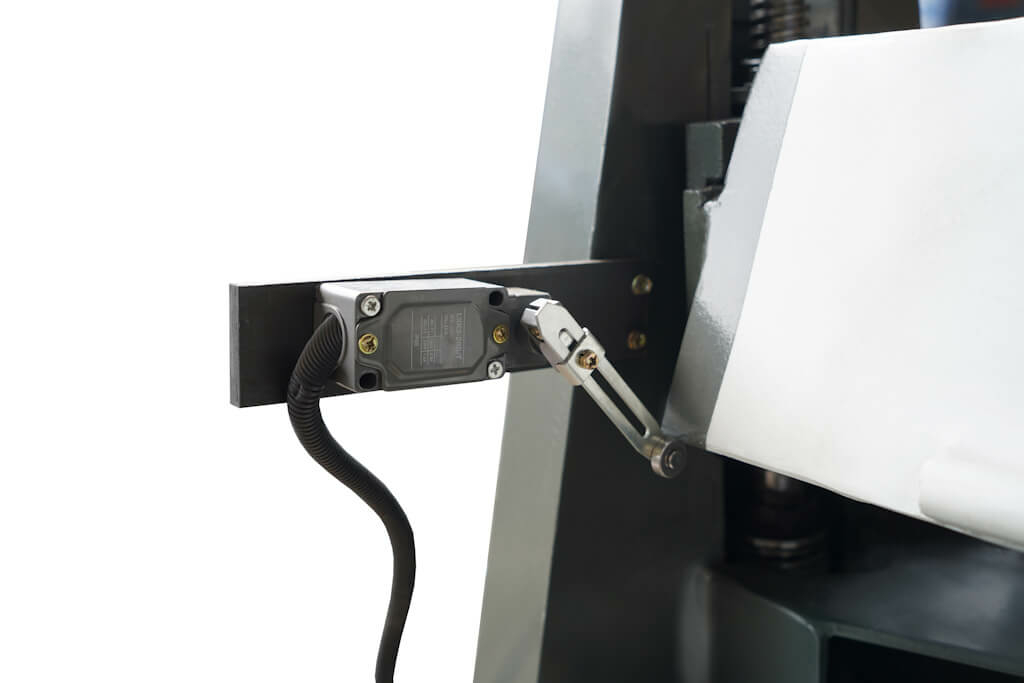 Электромеханический листогиб Metal Master MEF 2015