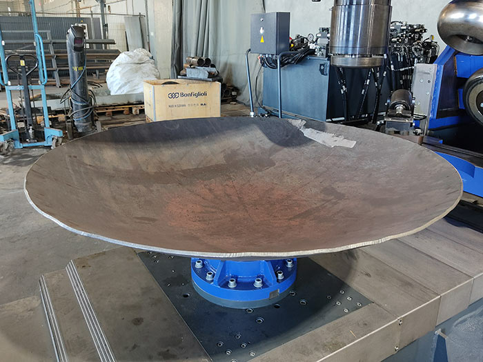 Кромкогибочная машина для отбортовки кромки днищ BFM35xD