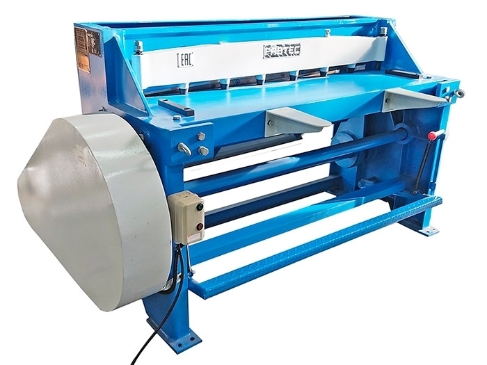 Электромеханическая гильотина Q11 3x1300