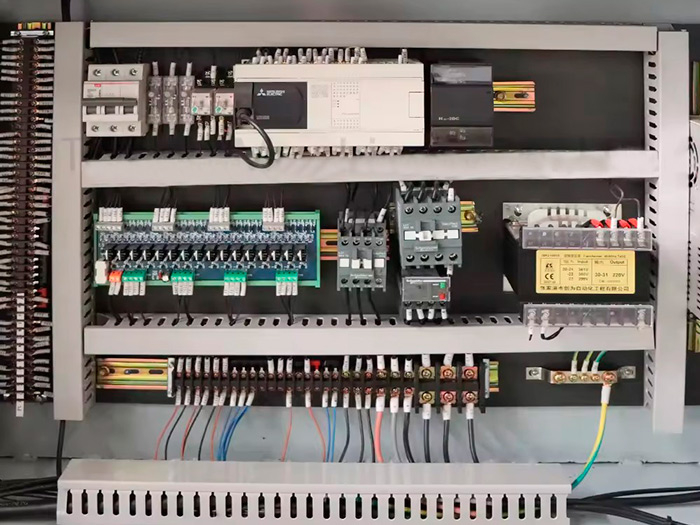 Автоматический трубогибочный станок с ЧПУ DW50CNC