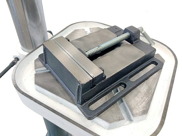 Вертикально-сверлильный станок B32F