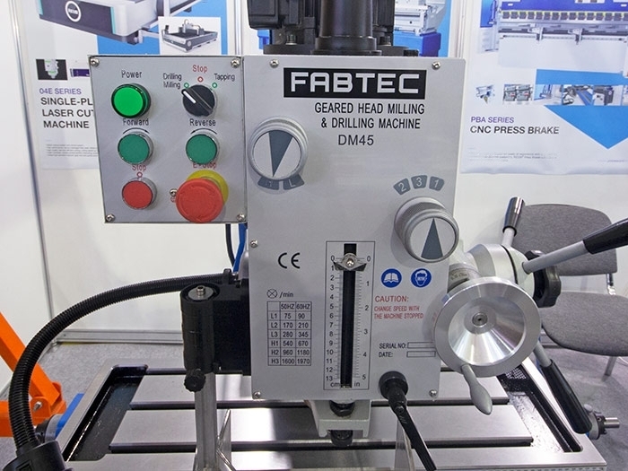 Настольный сверлильно-фрезерный станок DM45