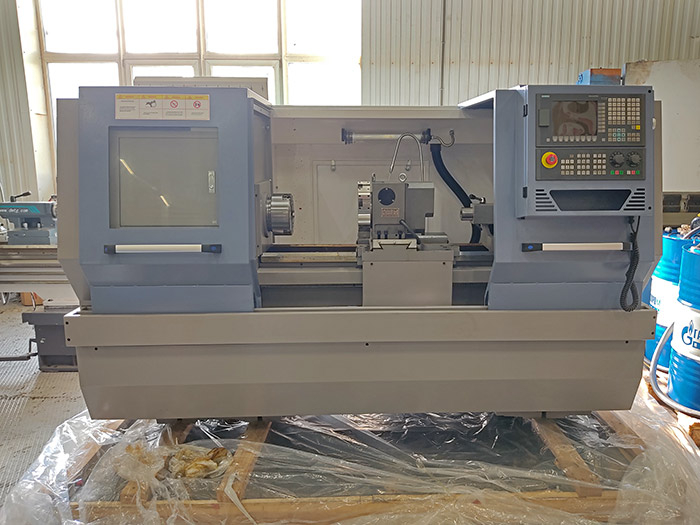 Токарный станок CK6136/1000 с плоской станиной с ЧПУ Siemens 808D