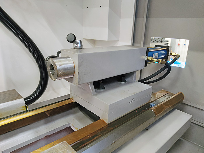 Токарный станок CK6136/1000 с плоской станиной с ЧПУ Siemens 808D