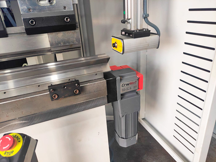 Гидравлический вертикально-гибочный пресс COMPACT-31175