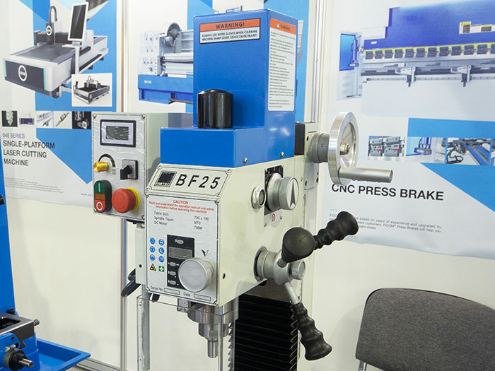 Настольный фрезерный станок BF 25