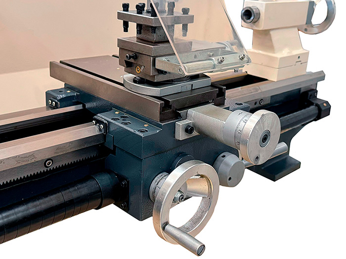 Токарный станок FML 250х550 V с плавной регулировкой скорости