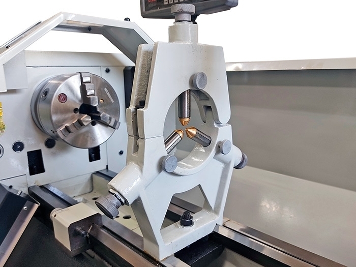 Токарный станок GH-1440B с УЦИ