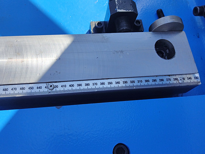 Гидравлическая гильотина QC12Y 12x3200 с ЧПУ Е21S