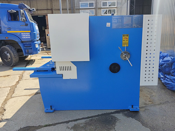 Гидравлическая гильотина QC12Y 12x3200 с ЧПУ Е21S