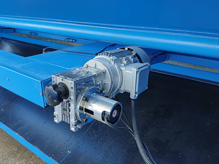 Гидравлическая гильотина QC12Y 12x3200 с ЧПУ Е21S