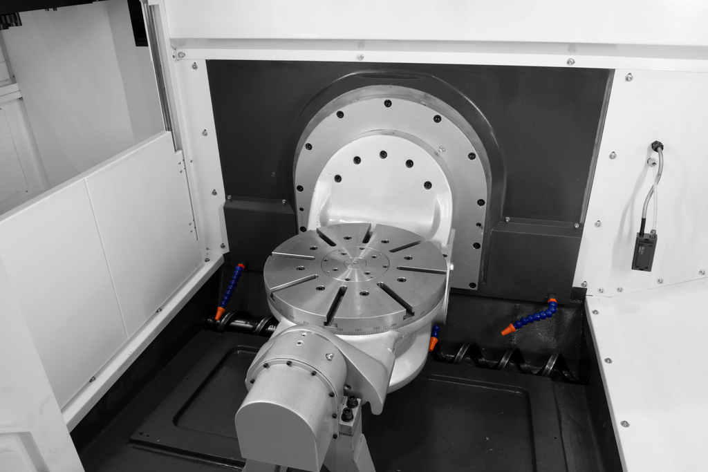 Вертикальный 5-координатный обрабатывающий центр FIVE 400