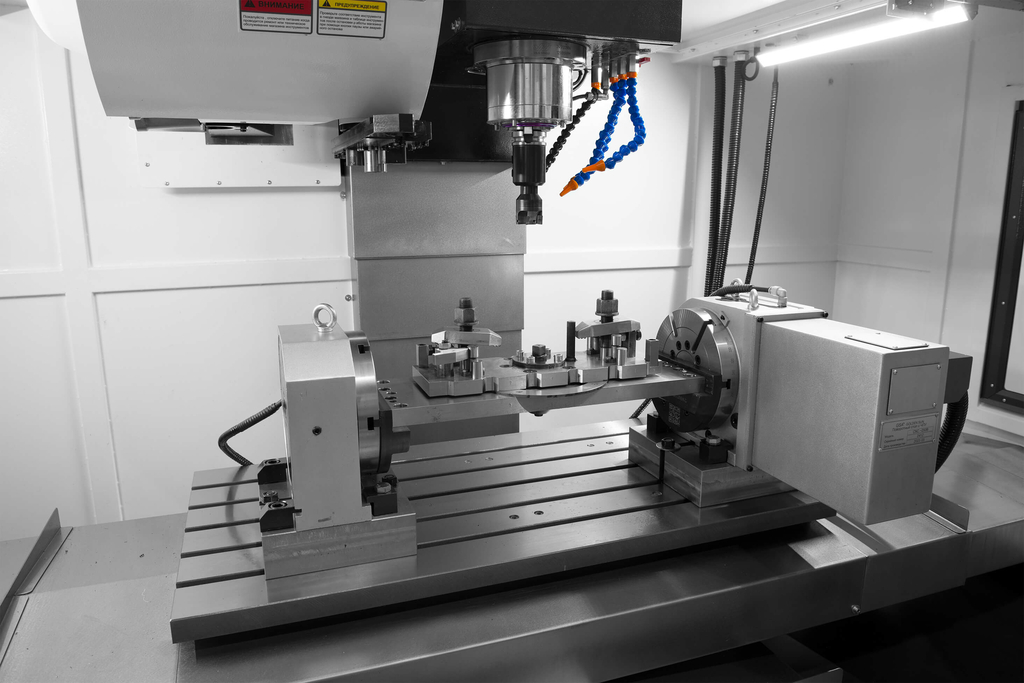 Вертикальный обрабатывающий центр ФС130МФ4 ЧПУ Fanuc