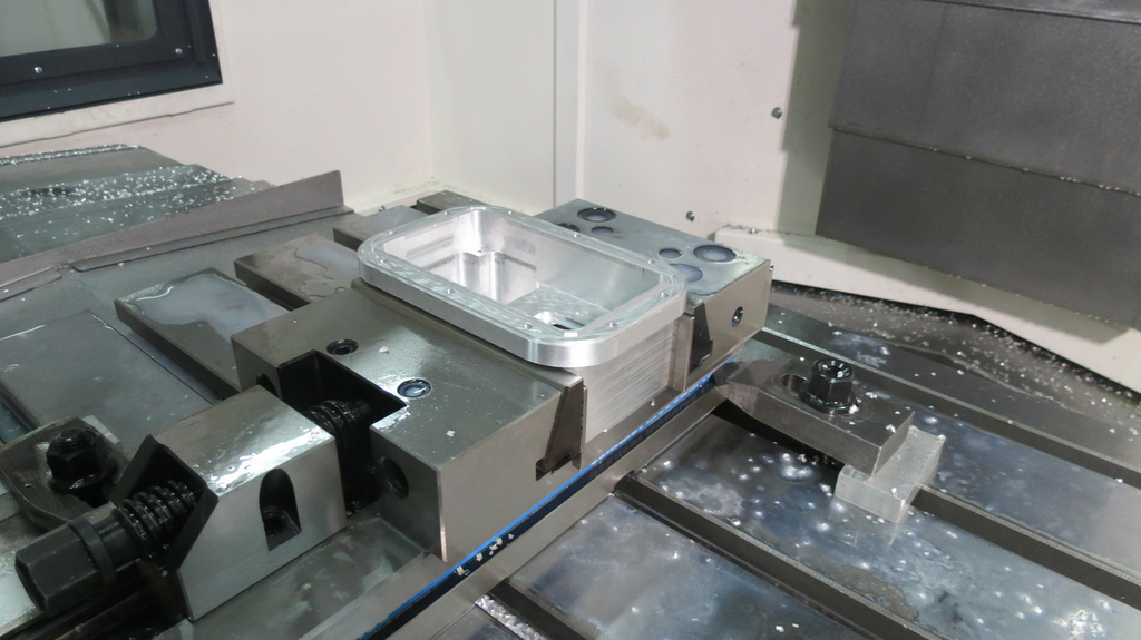 Вертикальный обрабатывающий центр ФС130МФ4 ЧПУ Fanuc