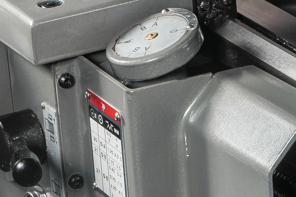 Токарно-винторезный станок Jet GHB-1330A DRO (50000700T)