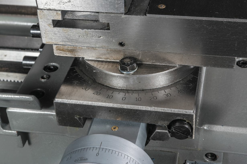 Токарно-винторезный станок Jet GHB-1340A DRO (50000710T)