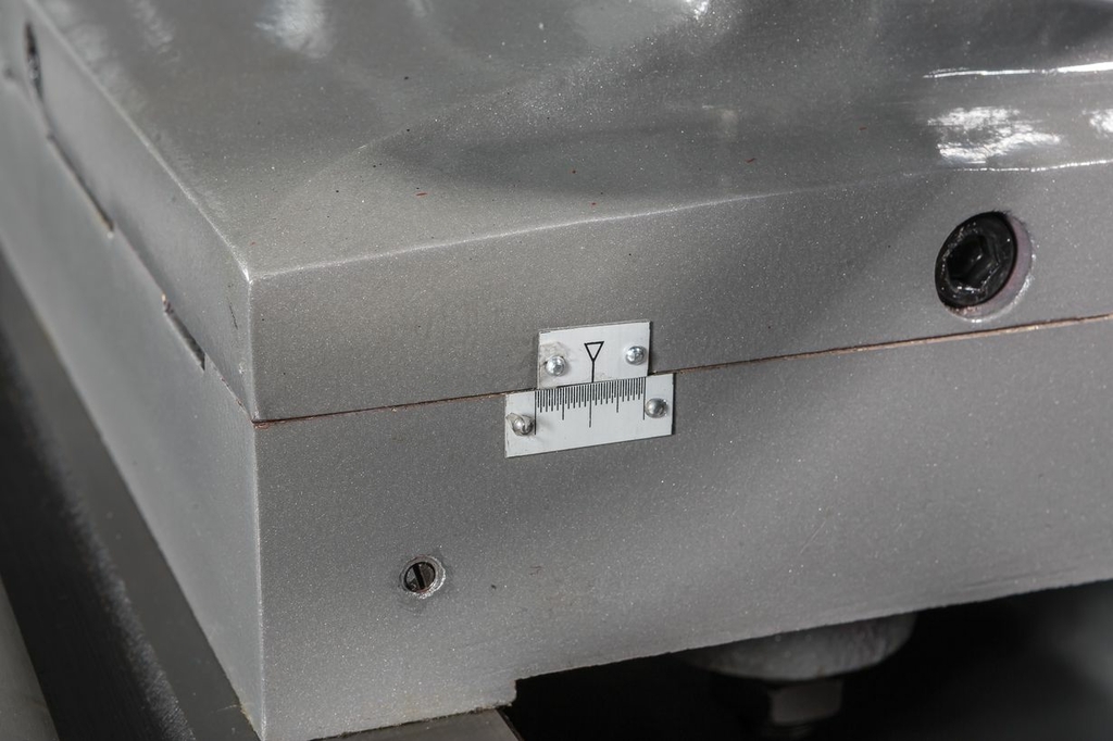 Токарно-винторезный станок серии ZH JET GH-2640 ZH DRO (50000780T)