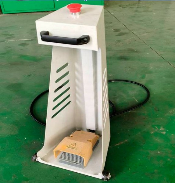 Листогибочный гидравлический пресс MetalTec HBM 125/3200M (Е22, ручная компенсация прогиба, инвертор заднего упора)