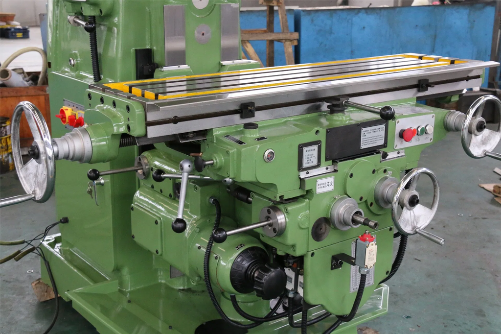 Вертикально-фрезерный станок Weida X5040 (УЦИ + пневмозажим, аналог 6Р13, 6Т13)