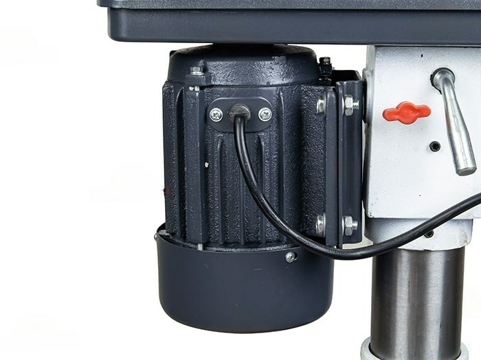 Вертикально-сверлильный станок B20 (380v) (выставочный образец)