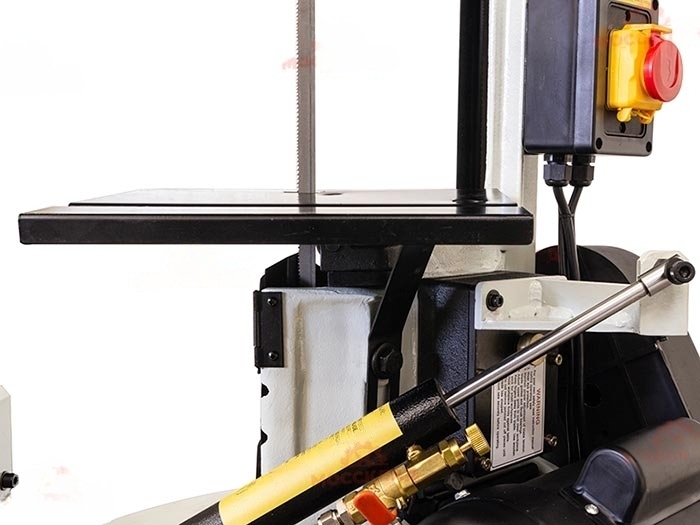 Ленточнопильный станок BS-128 HDR с гидроразгрузкой