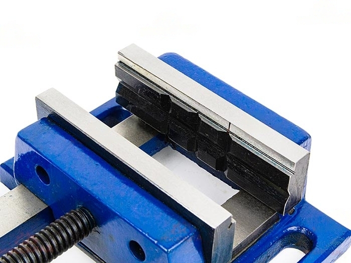 Станочные тиски SARA 125