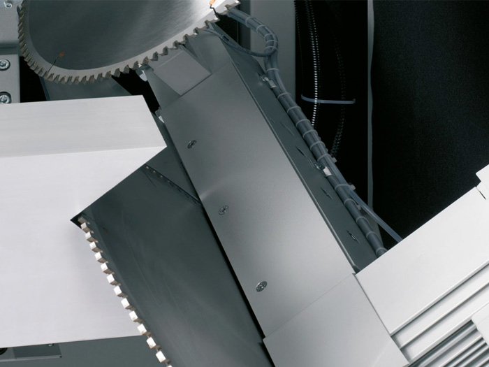 Вырубная пила LJK-600 для резки алюминиевого профиля в двух плоскостях