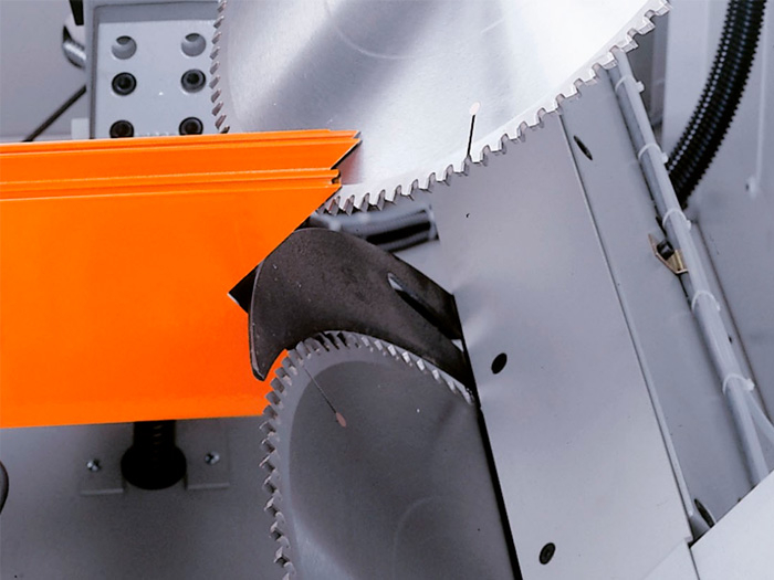 Вырубная пила LJK-600 для резки алюминиевого профиля в двух плоскостях