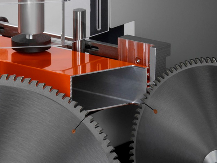 Вырубная пила LJK-600 для резки алюминиевого профиля в двух плоскостях