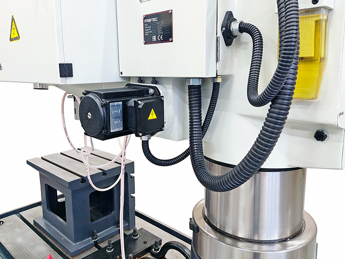 Радиально-сверлильный станок FR 5016 CNC с возможностью нарезания резьбы