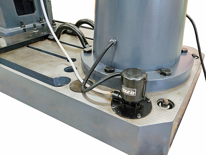 Радиально-сверлильный станок FR 5016 CNC с возможностью нарезания резьбы