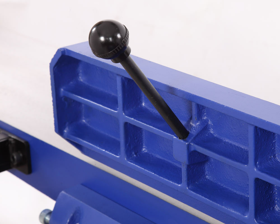 Фуговальный станок с валом helical BELMASH J200/1900ARH (1.7 кВт, 400В) (S231A)