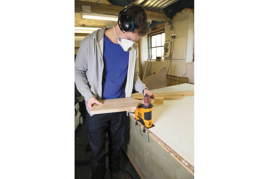 Triton TSPSP650 Осциляционно-шпиндельная шлифовальная машина 230В (TR461011)