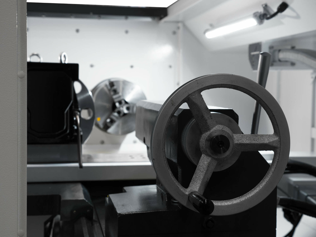 Токарный станок с ЧПУ ТС1625Ф3/1500