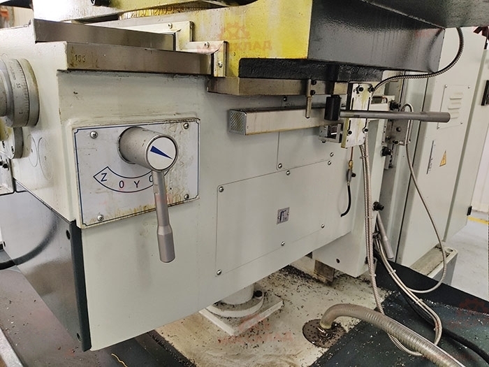 Широкоуниверсальный фрезерный станок FHU4A