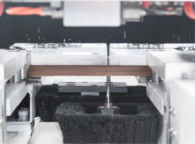 Сверлильно-присадочный центр с ЧПУ Beaver SWIFT Turbo PRO 1200-3HE