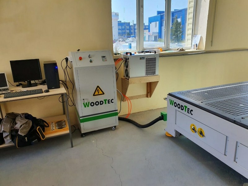 Фрезерно-гравировальный станок с чпу WoodTec H 2030L