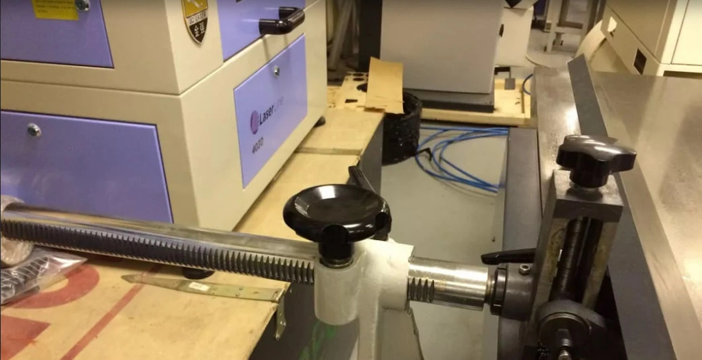 Фуговальные станки с диагональным валом SF 400D, SF 630D