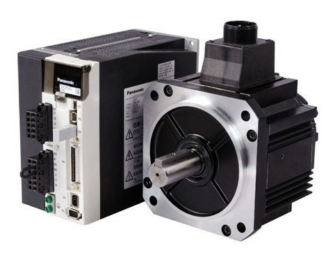 Четырехосевой токарный центр с ЧПУ NESTO 4 AXIS PLUS CNC