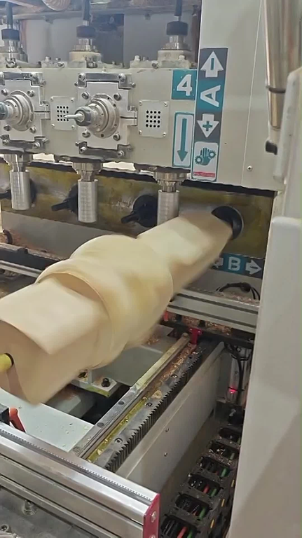 Пятиосевой обрабатывающий центр с ЧПУ JUNRAN JR-1218-4x4T