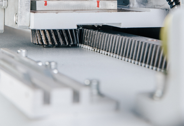 Пятиосевой обрабатывающий центр с ЧПУ EXCITECH ATLAS