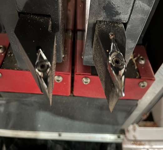 Токарный центр с ЧПУ с автозагрузкой заготовок Beaver 12D4 AUTO AT