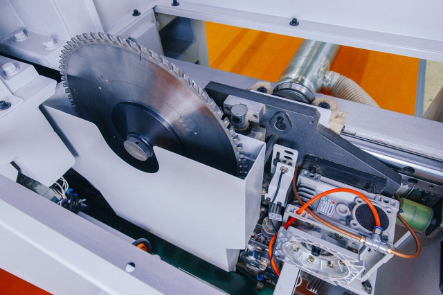 Форматно-раскроечный центр с ЧПУ Filato HP 330G