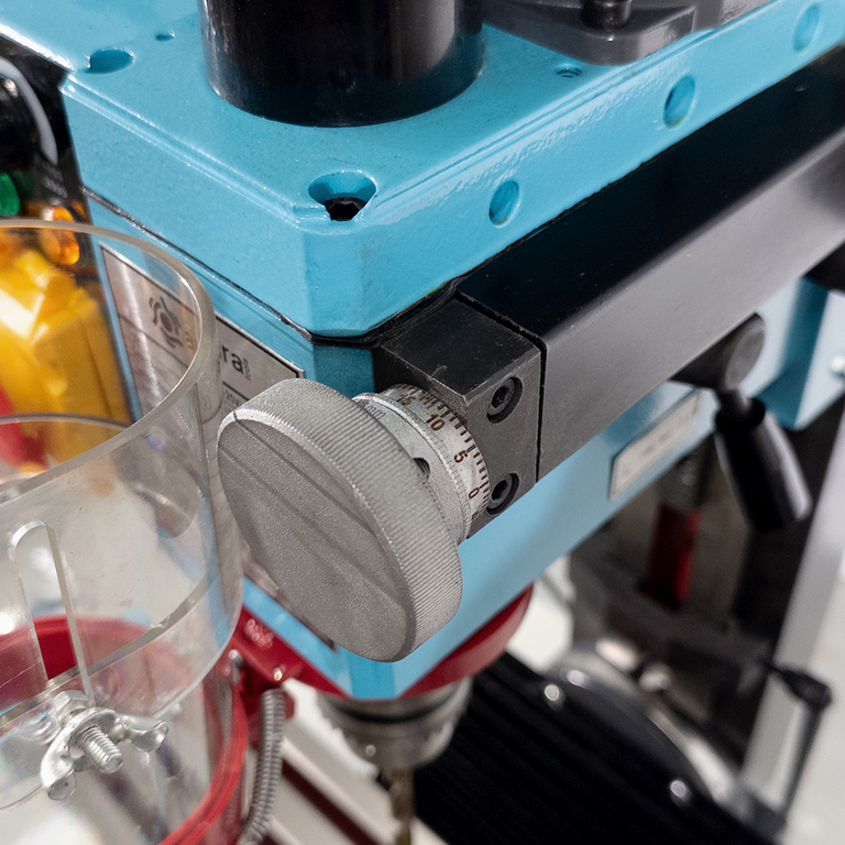 Фрезерно-сверлильный станок AURA FM-25VL (20025100)