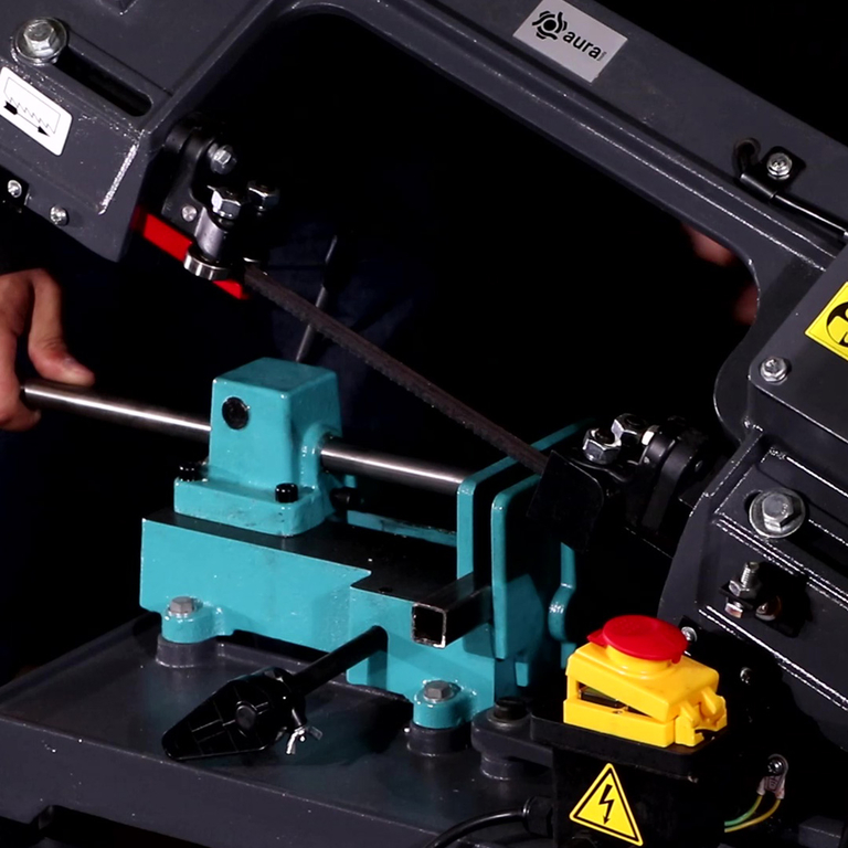 Ленточнопильный станок по металлу AURA LM-115U/220 (40115100)